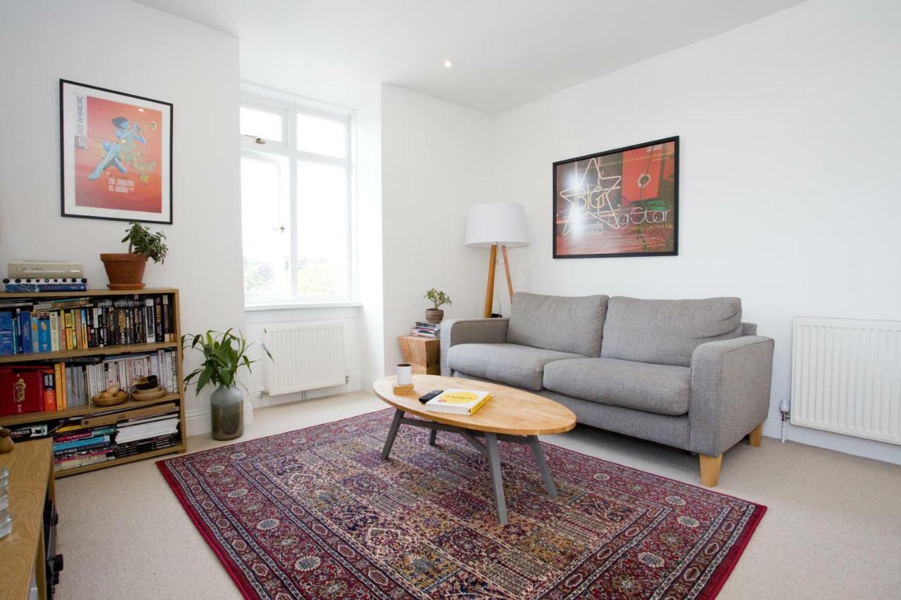 Bright 2 Bedroom Apt - Great Location - Free Parking Bournemouth Eksteriør billede